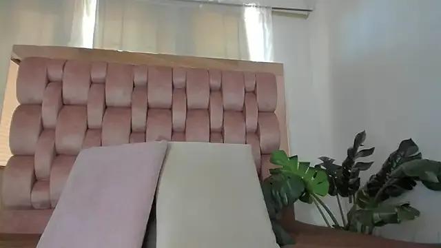 StripChat Secret_chells is Freechat Secret_chells — ride my torso