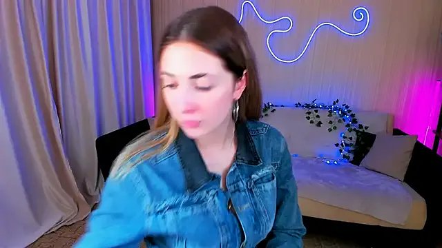 SensitiveSooul on StripChat 