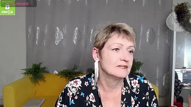 SexyGrandma_ on StripChat