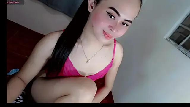 Freechat slutty_afina on StripChat