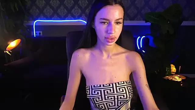 Freechat Snow_WhiteeeX on StripChat