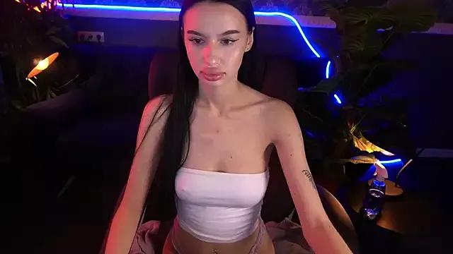 Freechat Snow_WhiteeeX on StripChat