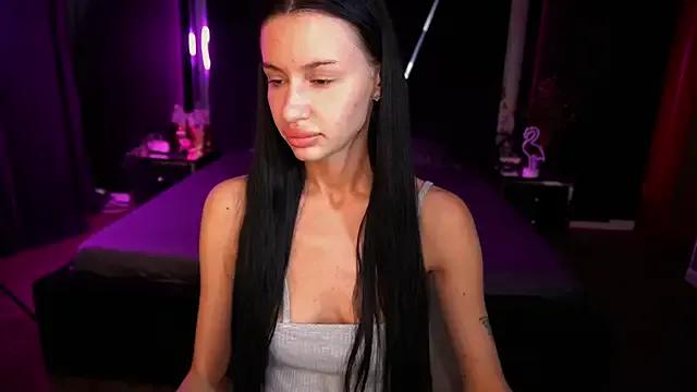 Freechat Snow_WhiteeeX on StripChat