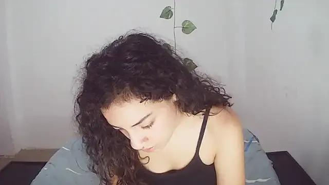 Freechat stephybrowm7 on StripChat