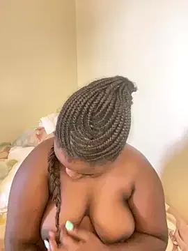 Freechat sweet18creamybigpussy on StripChat