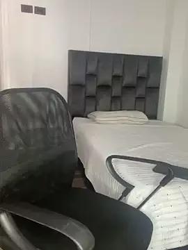 Sweet_and_caramel on StripChat 