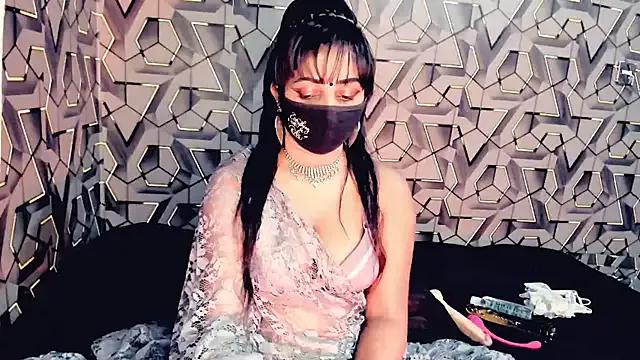 Sweetie_Fox_XXX on StripChat 