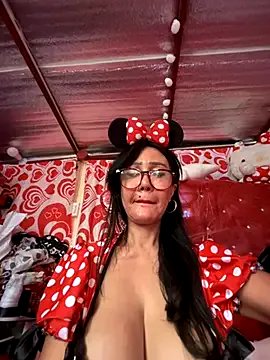 sweetieme on StripChat 