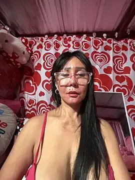 sweetieme on StripChat 