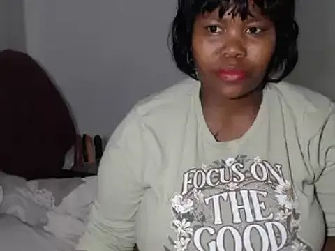 SweetieQueen1 on StripChat 