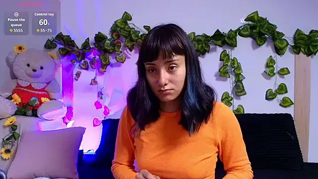 tati_cardenas on StripChat 