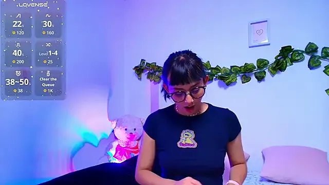 tati_cardenas on StripChat 