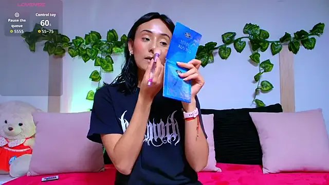 tati_cardenas on StripChat 