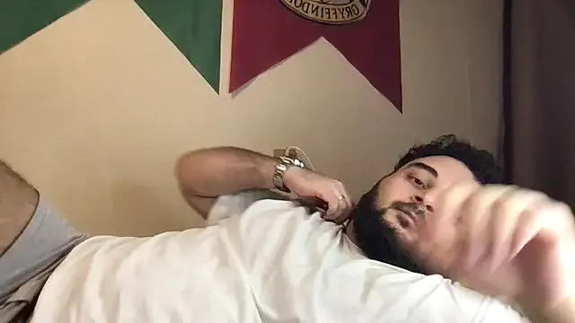 teddy_alan on StripChat