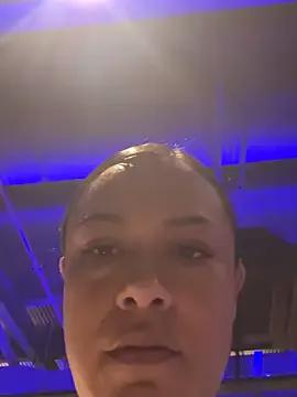 TiffanyyLam on StripChat 