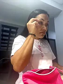 TiffanyyLam on StripChat 