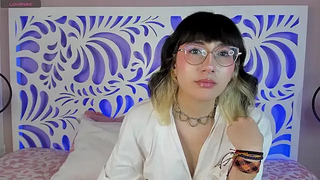 StripChat valkyra_catnoir is Freechat valkyra_catnoir — Spank ass in doggy