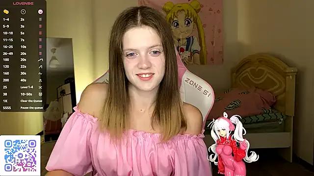Freechat VibeQueenLucy on StripChat