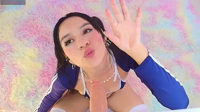 Vivi_luv on StripChat 