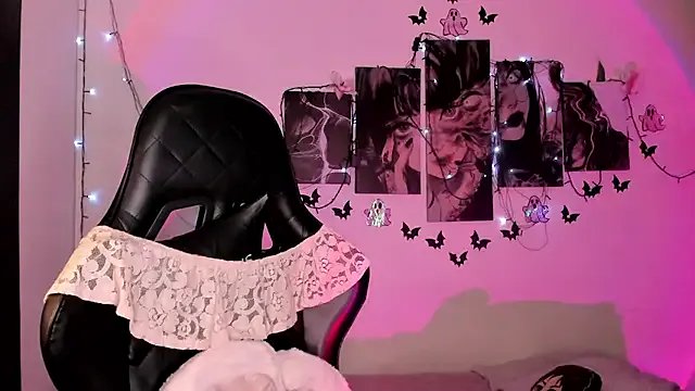 willow_poisson on StripChat 