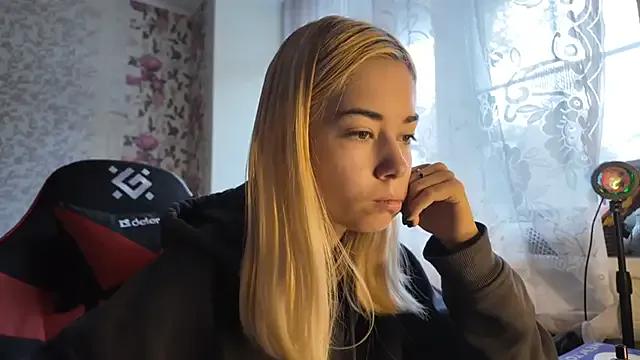 StripChat Witching_Moon  is Freechat  Witching_Moon — Dance tease 3 minutes