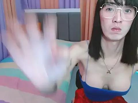 XxTsUncutAskaxX on StripChat 
