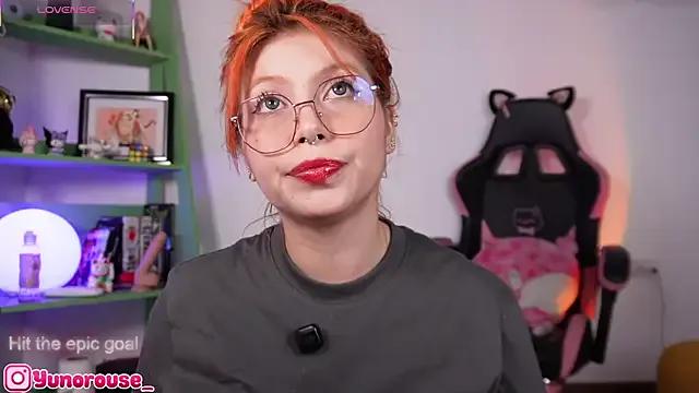 YunoRose_ on StripChat