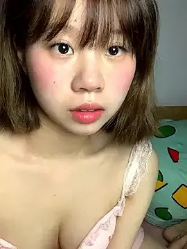 zhaomosheng125216 on StripChat